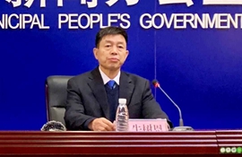 市环境执法支队党支部书记  牛树恩