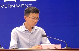 市医疗保障服务中心信息系统科副科长 毕海