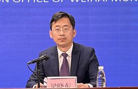 市住房和城乡建设局党组成员、副局长、新闻发言人 梁晓东