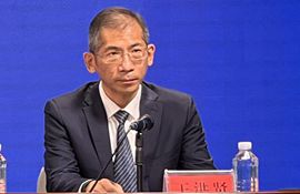 威海银保监分局副局长 王洪贤