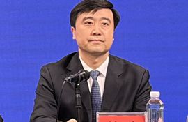 市地方金融监管局党组书记、局长 赵冰