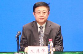 市生态环境局党组成员、副局长 龙连伟