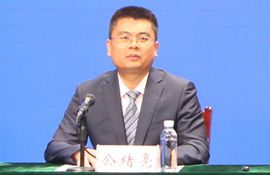 市委统战部副部长、市民族宗教事务局局长，新闻发言人 公绪亮