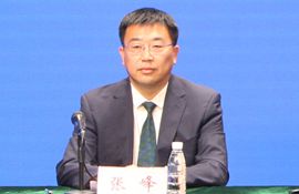 市生态环境局党组成员、副局长、新闻发言人 张峰 