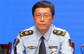  市市场监管局党组成员、副局长、新闻发言人 辛运锋