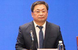 市卫生健康委党组成员，市计划生育协会常务副会长 石殿松