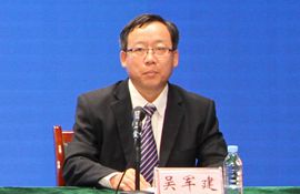 临港区社会事业局副局长、教体中心主任 吴军建 