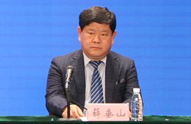 市财政局四级调研员（副县级）薛垂山