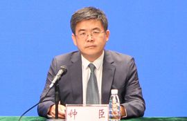 市农业农村局党组成员、副局长，市畜牧兽医局局长、新闻发言人 钟臣