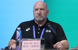 世界铁人三项联合会执委 彼得·德维特 