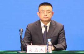 市教育局党组成员、副局长、新闻发言人 宋玉杰