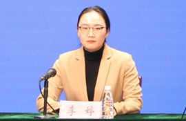 市医保局副局长 李婷