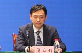 市人力资源社会保障局党组成员、副局长 蒲玉刚