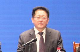 市财政管理服务中心副主任 王建威