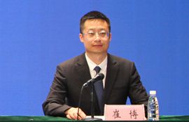 临港区党工委委员、党群工作部部长 崔博