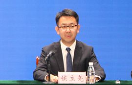 市司法局党委委员、副局长、新闻发言人 侯立尧