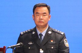 市公安局环食药侦支队支队长、三级高级警长 牛晓龙
